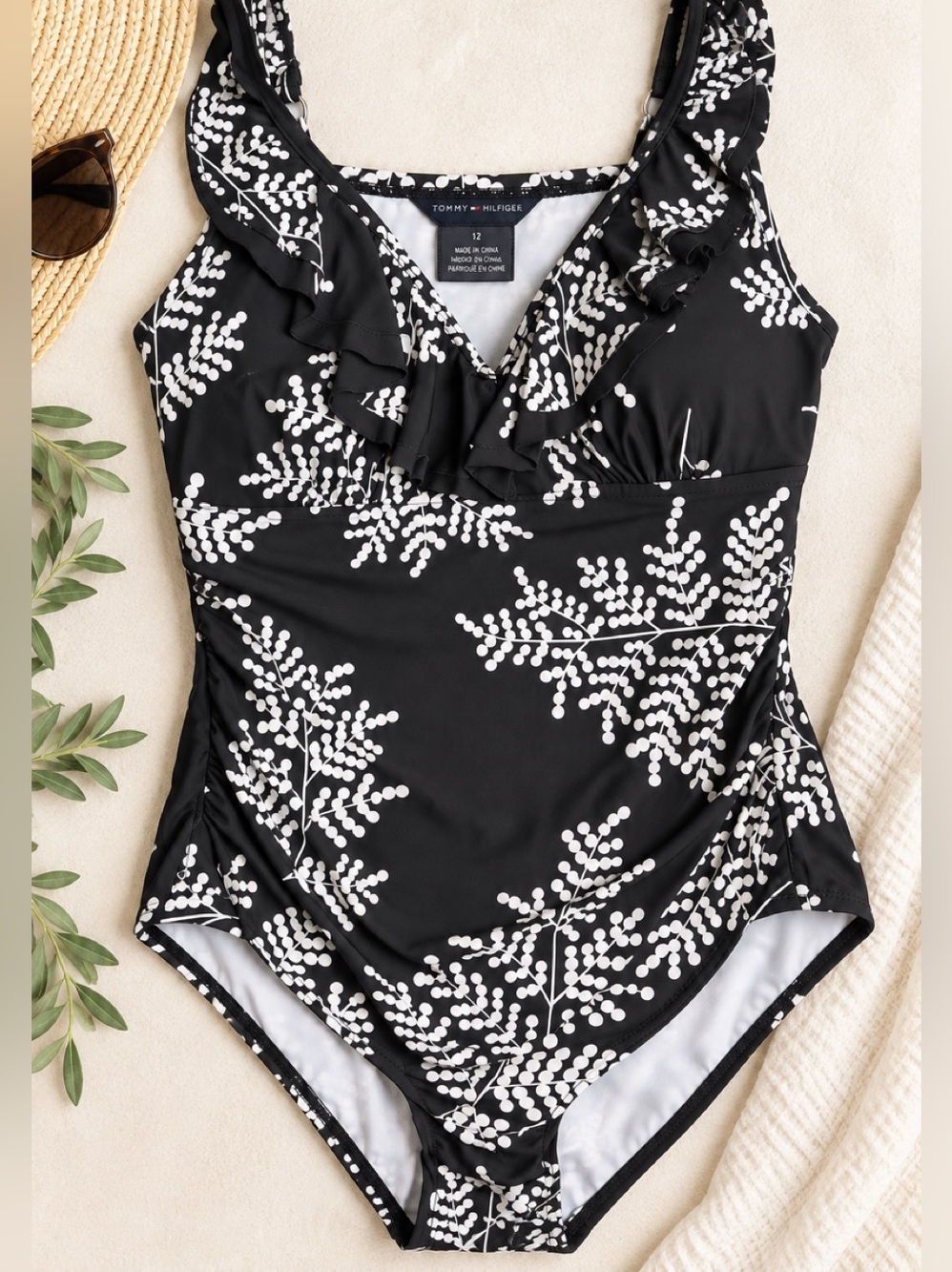 Tommy Hilfiger one piece bathing suit swimsuit black white floral size 12